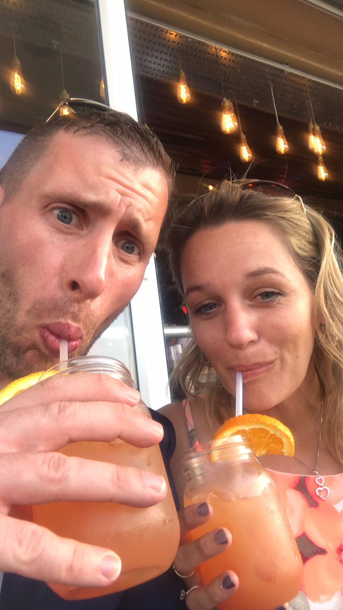 Philslu's tweet photo. On the heavy stuff! 🍹 https://t.co/290lzefXBA