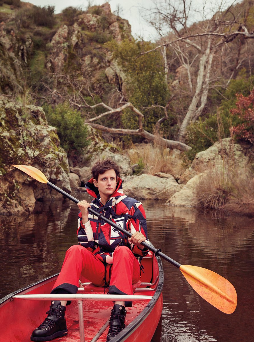 GQMagazine's tweet photo. We wanted a spirit guide to show us how to survive in the forest while wearing the splurgiest tech wear, so we released #SiliconValleyHBO’s Zach Woods into the wild https://t.co/tAbavG5aUK https://t.co/4ZkeySz7UR