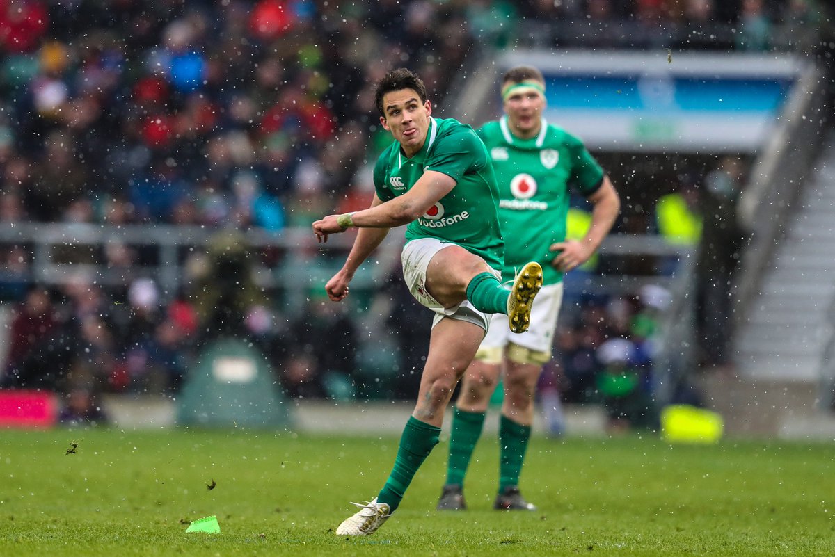 Munsterrugby's tweet photo. Joey Carbery is set to join Munster Rugby ahead of the 2018/19 season.

More | https://t.co/3l8K3ogUF9

#SUAF🔴 https://t.co/8k9leruul4