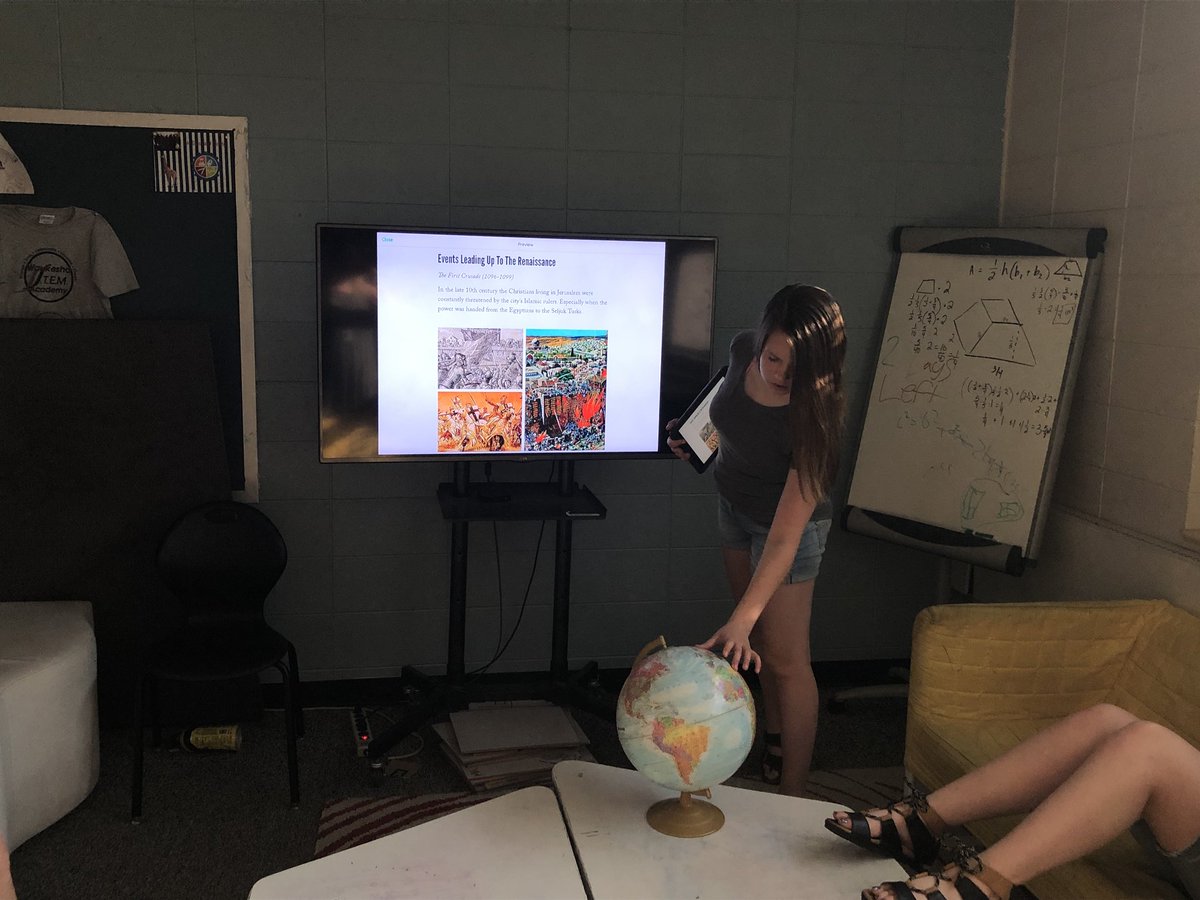 blg0416's tweet image. Loving how our learners still get their history fix in at #studentproposal @Randerson__ @edUcation_frwd @STEM_Saratoga #STEAM #studentchoice