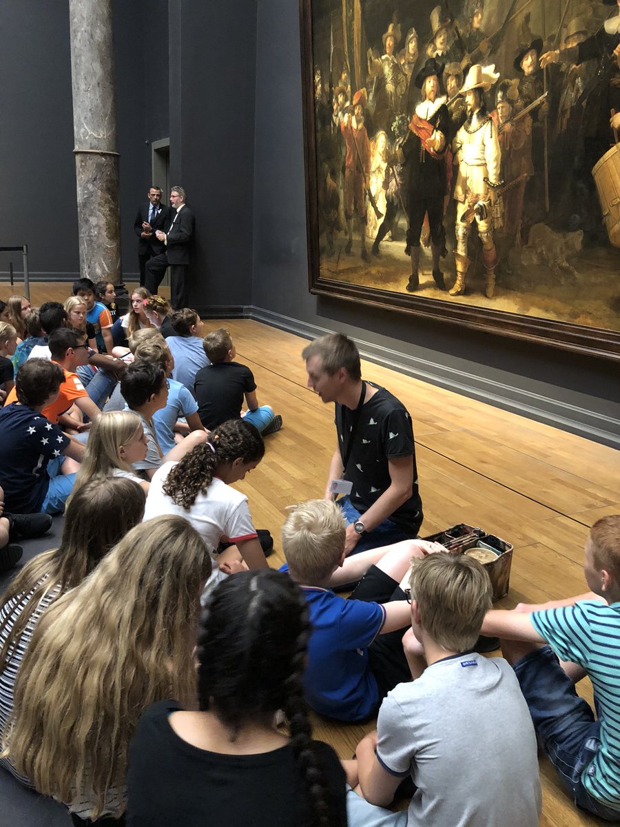 JufLian's tweet photo. @rijksmuseum met groep 8 @Jozefrijen @Nuwelijn https://t.co/A0wb799NKA