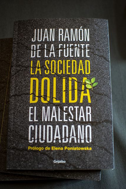 ALDIANews's tweet photo. “Trump ha despertado el temor de que que EE. UU. ponga a México contra las cuerdas" - Juan Ramón de la Fuente, psiquiatra y ex secretario de Salud mexicano, explora los problemas de la sociedad mexicana en su nuevo libro. #mexico #eleccionesmexicanas https://t.co/JRTXd2Sf8d https://t.co/MsPR2Qae63