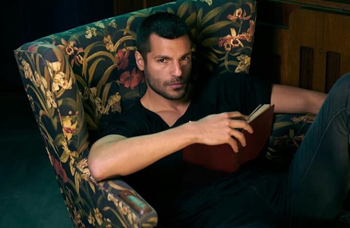 OzSerNews's tweet photo. İyi ki doğdun Serkan Çayoğlu 🎉🎈
Yeni yaşında aşk, başarı, mutluluk ve sağlık seninle olsun. İyi ki varsın ❤ @SerkanCayoglu
#SerkanÇayoğlu https://t.co/G32OPCbTEf