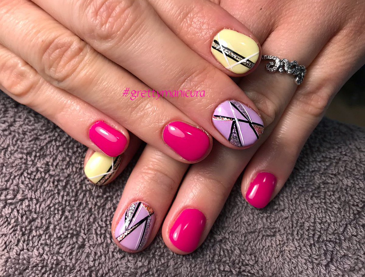 GRETTY_MANICURA's tweet photo. 💜💛💅🏻 Despedimos mayo a todo color #colornails #uñasdecolores #uñascondecoracion #deconails #glitternails #uñasconbrillo #ideasdeuñas #nailstoinspire #inspiraciondeuñas #decoraciondeuñas #nailsoftheday #nailartist #nailsbygretty #nailsnailsnails #nailsaddict #grettymanicura https://t.co/D6nPgc1gaX