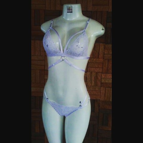 Intimidadesgor1's tweet photo. Blanco y más Blanco! Haciendo de este modelo una pieza única y sensual en tu cuerpo. #brallette #blancoligero #estilo #atrevidas #NocheDeReinas #intimidadesgordons https://t.co/S2stoU7rGk