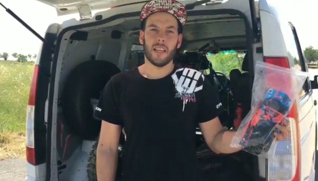 ¡¡SORTEO DE UNOS GUANTES DE MOTOCROSS‼
¿Quieres conseguir los guantes de <a href="/pedromorenofmx/">Pedro Moreno®</a>? 
Entra en nuestro insta: @SportSpanish y entérate.
⚠⚠Fecha límite para participar: martes 5 de junio de a las 22h⚠⚠