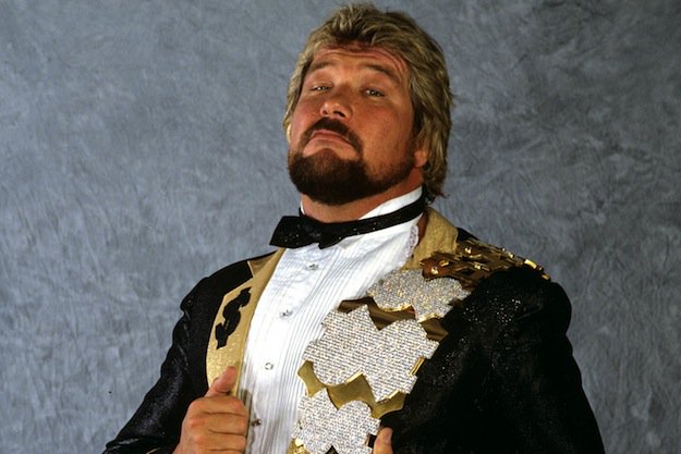 KnightsBaseball's tweet photo. .@MDMTedDiBiase will be at BB&T Ballpark on June 5. Meet him and get his autograph thanks to @HarrisTeeter & @OldSpice! #CelebSeries #WWE #MoneyKnight
π: https://t.co/PygFJwKgyR https://t.co/UjpT0o20bg