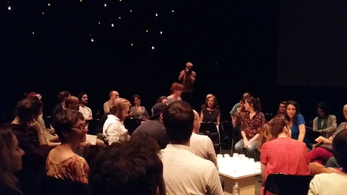 ThdelaBastille's tweet photo. #OCCUPATION2 La Veillée de mai, première des 3 veillées de cette occupation, commence sur le plateau du #théâtre en compagnie de L'Avantage du doute et leurs invités, pour aborder la question de l'engagement politique. Prochaine veillée "sans écrans" gratuite le 7 juin ! https://t.co/rzzXiYUeKs