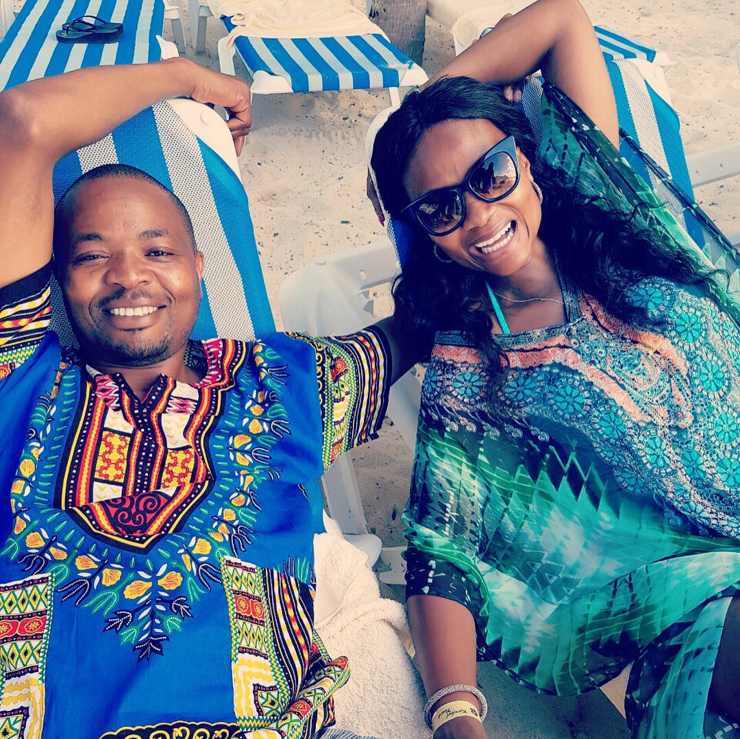 PeleMkhari's tweet photo. @MkhariGiven On seeing ourselves as God sees us “We can have in life whatever we are willing to be. For ultimately, being and having are the same... #Day150 #ForReflection #MarianneWilliamson 🤗❤️🙏🏾❤️😍❤️ https://t.co/ROvEOjmmJz