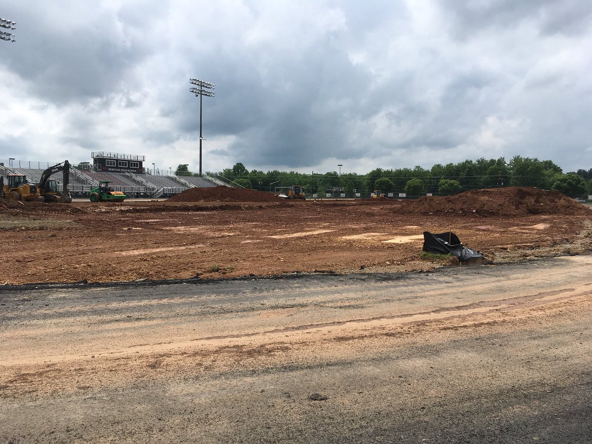 HHSPrideSports's tweet photo. Day 10 of construction https://t.co/w4NIdTwbUL