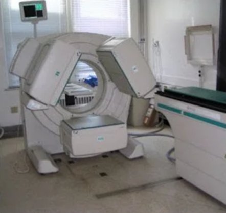 radclass_net's tweet photo. أنواع الجاما كاميرا في الطب النووي
1. Single headed gamma camera
2. Dual headed gamma camera
3. Triple headed gamma camera https://t.co/Pc7Nr4AXjj
