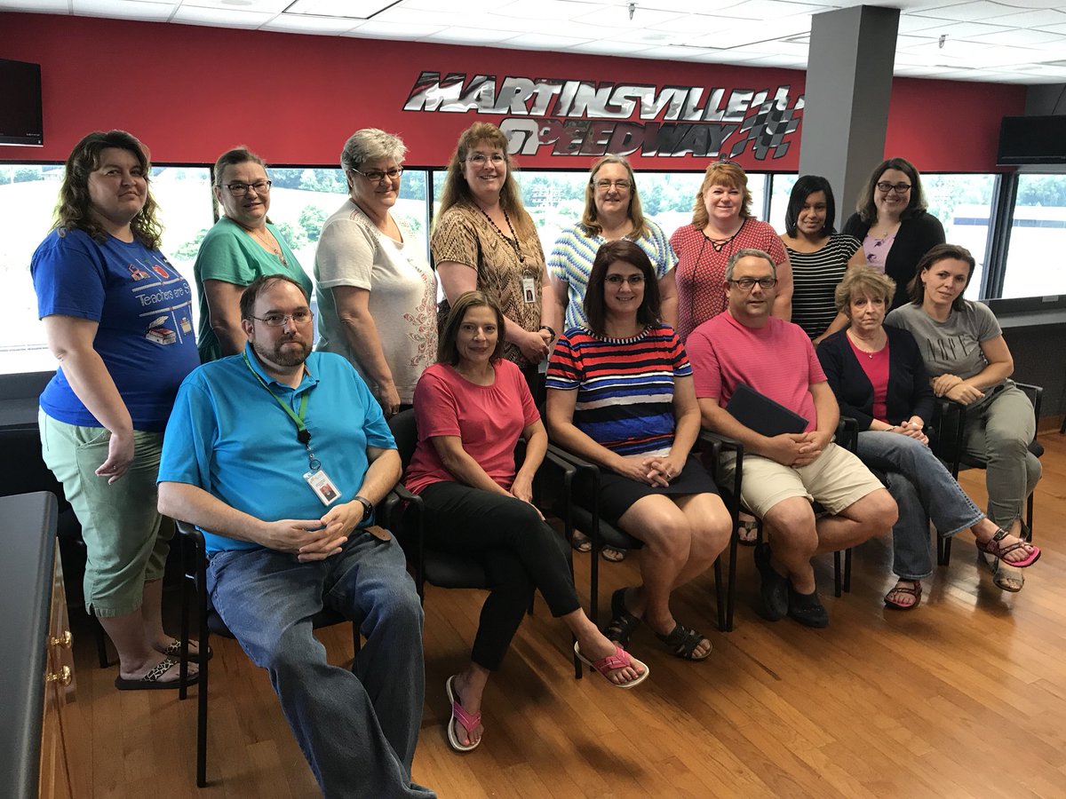 MVWarriorStrong's tweet photo. A Great Day of professional development for @hcps_va teachers! Many creative projects came from the @AppleEDU iPad training held today @MartinsvilleSwy #fundayoflearning #partnersineducation https://t.co/5SO3ftz6mK