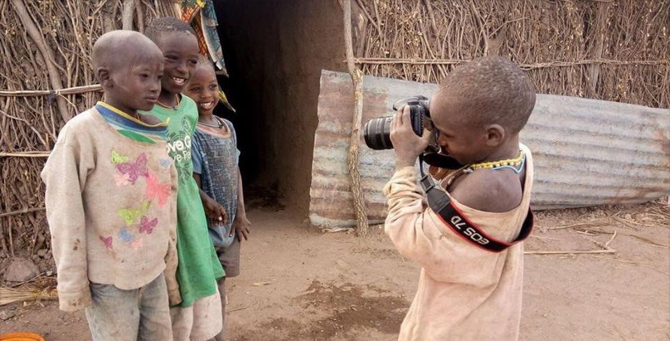 ayeedafrica's tweet photo. #FindeSemaine
« Kangla photo - Kplaaaa » 📸📸📸
Bonne fin de semaine à tous ! 

Credit : Onesmo Daniel https://t.co/S5AGBL6rfa