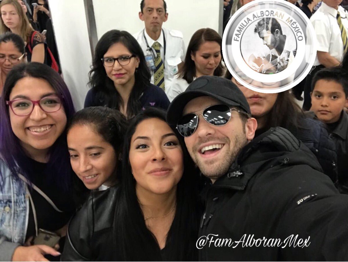 FamAlboranMex's tweet photo. Porque tu nos has enseñado que los sueños se cumplen @pabloalboran #Felices29PabloAlboran https://t.co/tDB336eI1P