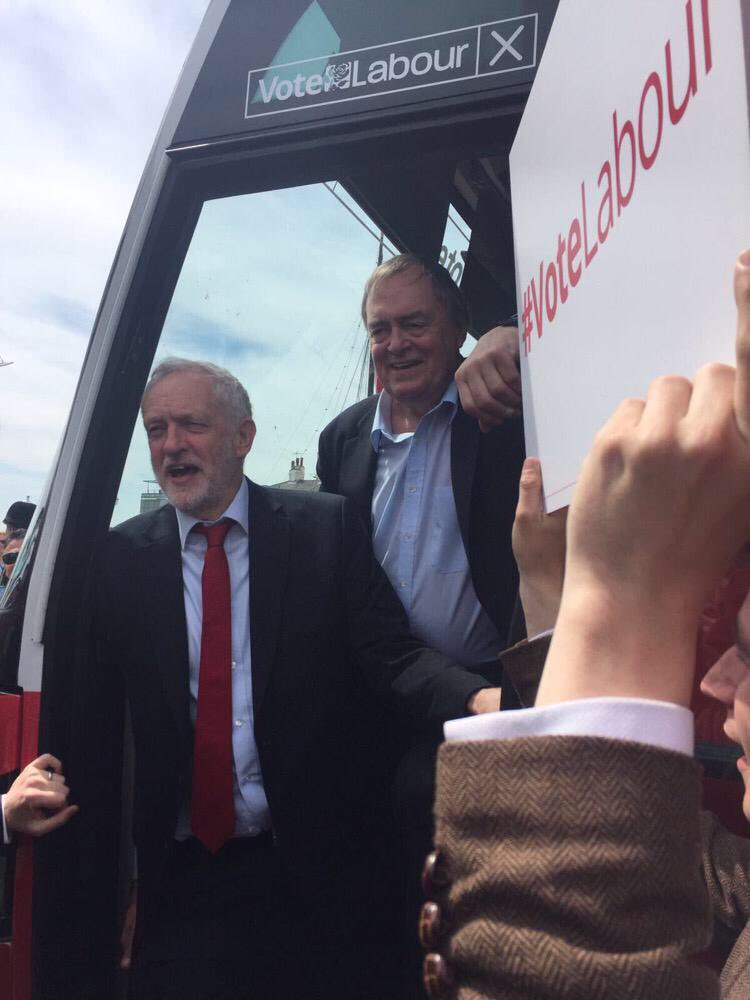 Jeremy Corbyn tweet media