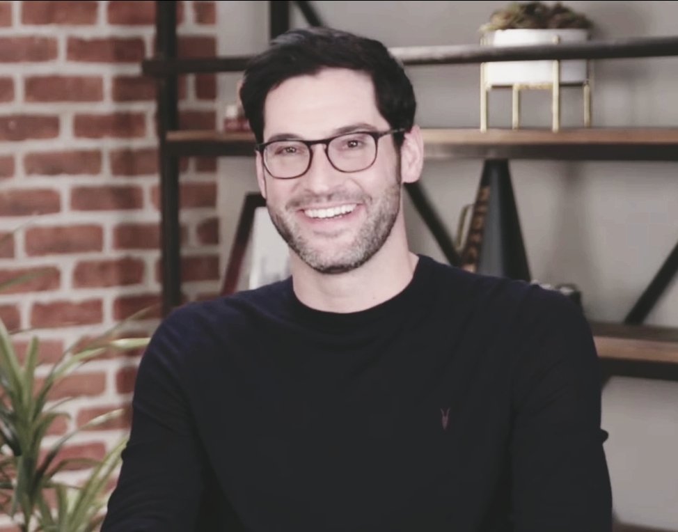 ohmymorningstar's tweet photo. The most beautiful smile in the world. #NationalSmileDay 💛☀

#SaveLucifer https://t.co/VefNdoJlaW