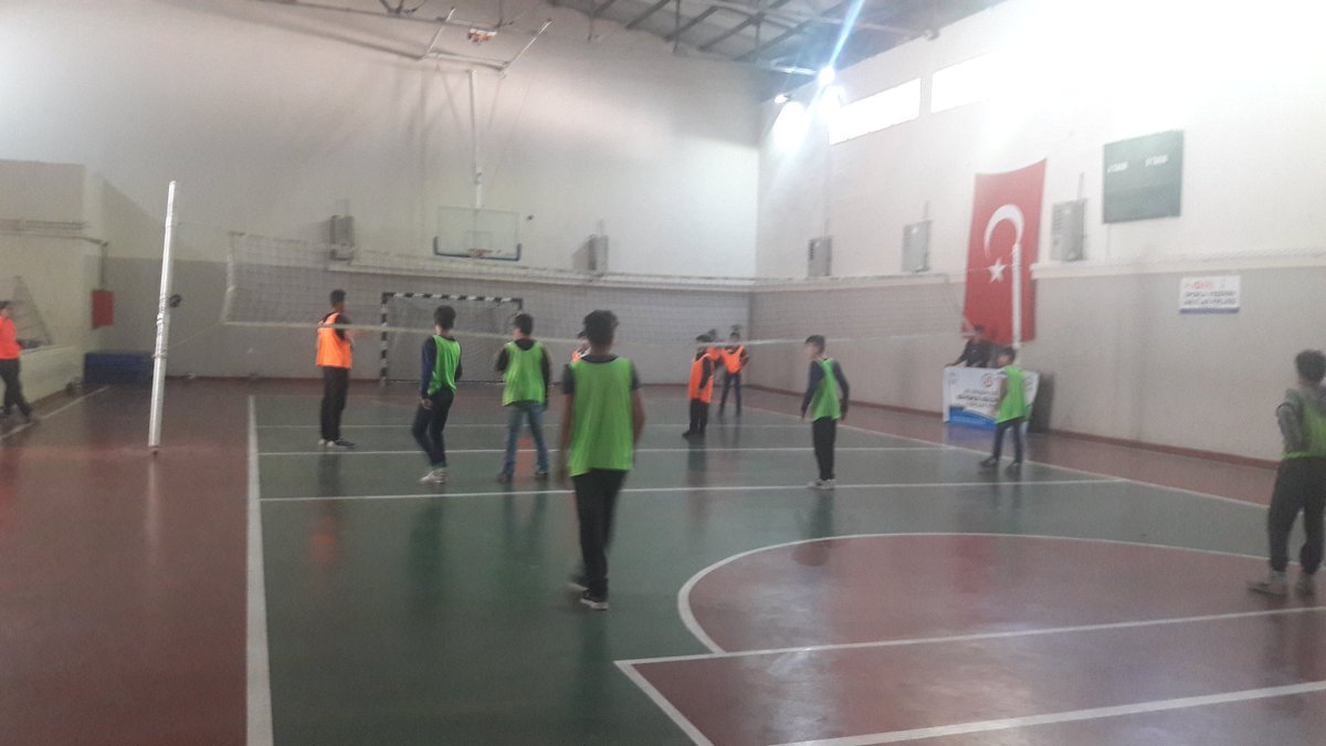 5Merkezi's tweet photo. Gençlik Projeleri Destek Programı 2016\1 Kapsamında Gençlik Ve Spor Bakanlığı Tarafından Desteklenen  Projemiz Kapsaminda genclerimizle voleybol egitimleri.
@ysmnkrblt06
#gencliksporbak
#GSBgenclikproje
#MUHAMMETCARTI
#VANÇATAK https://t.co/yJIUySiKjc https://t.co/9HNPhxZzKz