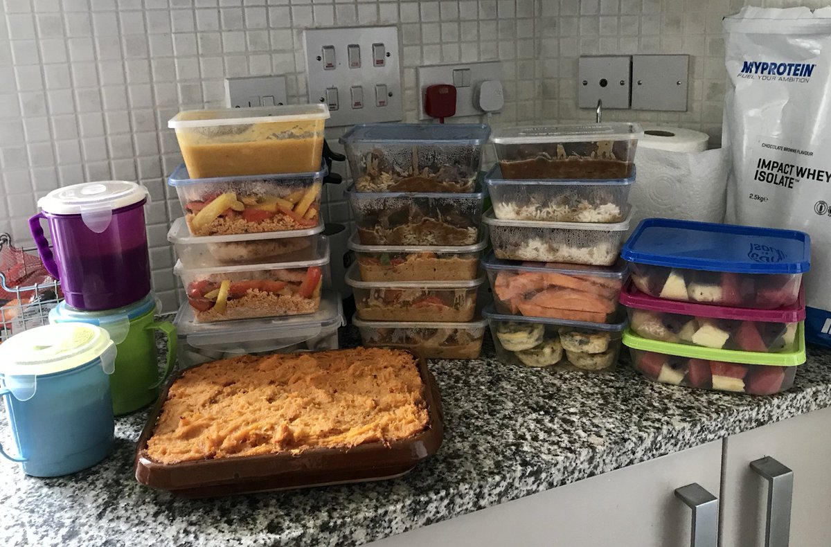 santababy100's tweet photo. Thanks @FitnessFoodComp for my prize hamper - Iβve been busy today! #prepqueen #dayoff #lotsoffood #allhealthy https://t.co/1ibROdCkwV
