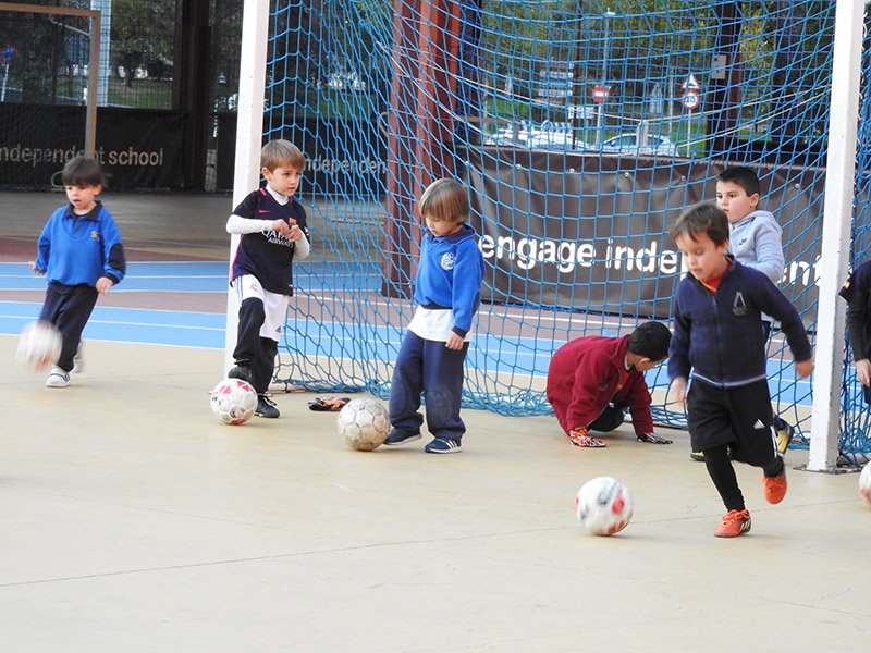 colegioengage's tweet photo. 1er. Torneo Engage, el sábado 2 de junio en el Cole con encuentros y exhibiciones de los alumnos participantes en las actividades extraescolares deportivas: #fútbol (chupetines y prebenjamines), #coreokids,#judo,#rítmica y #hockey https://t.co/BHtzbcZzgr y https://t.co/JM2FAJmDru https://t.co/RZ9wsxQET8