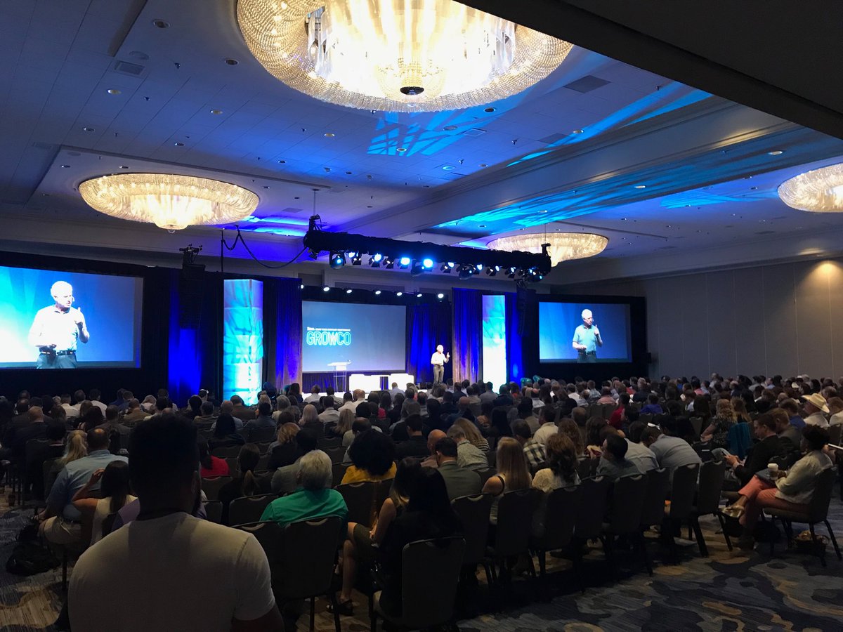 richrussey's tweet photo. Standing room only at #GrowCo18 #incliveevents https://t.co/8piEGXbMcO