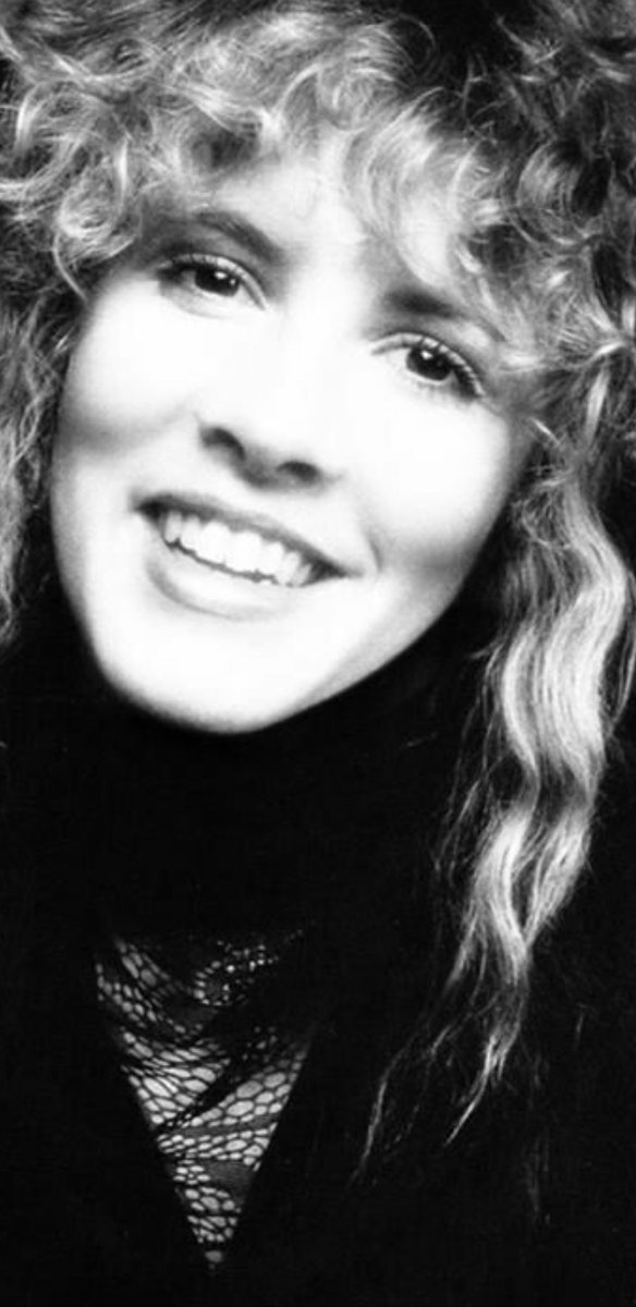 happygirl417's tweet photo. #edgeof70 #StevieNicks DAY 30~FAVORITE FLEETWOOD MAC SONGS~GYPSY!!!!!!!!!(FOREVER)πππππππ.... GOLD DUST WOMAN... DREAMS... ANGEL.... SISTER OF THE MOON... BEAUTIFUL CHILD... SILVER SPRINGSπππππππ https://t.co/UlNdY0wNIs