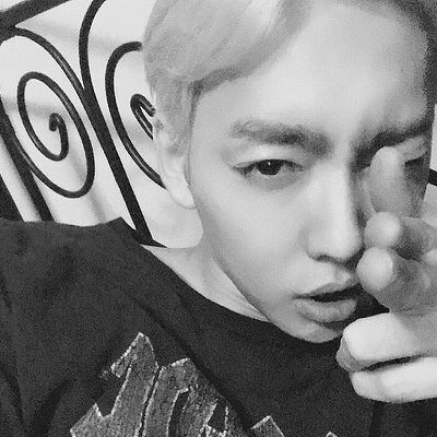 Jinufk's tweet photo. #NuevaFotoDePerfil 

Cr. to my bebito El Dakho.(?) https://t.co/AjVIaqiqCq