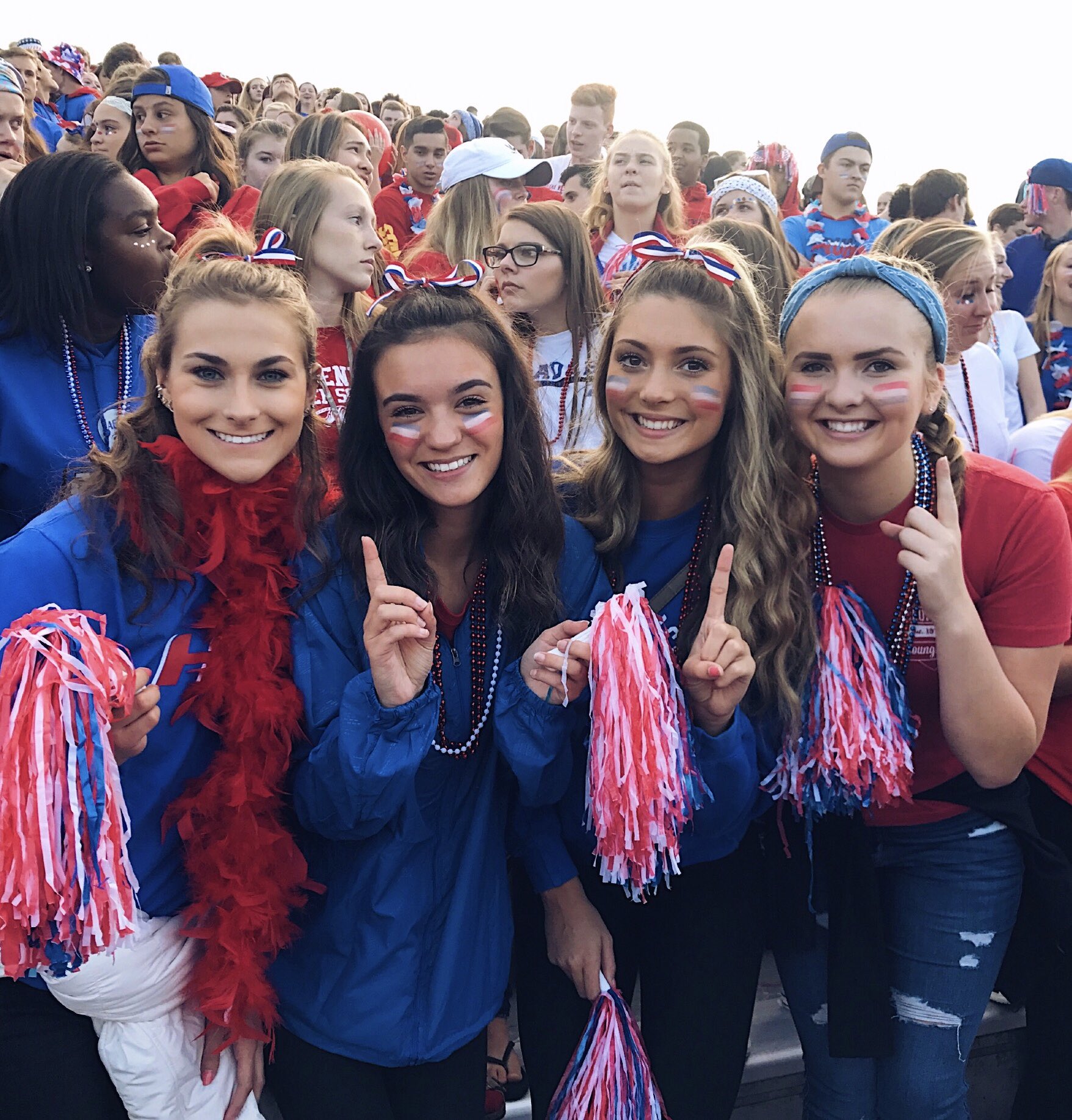 Happy birthday Kenny G I hope you have a good one pretty & i ll see you tonight love ya!! 