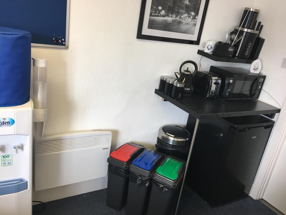 IGLogistics's tweet image. Now your favourite neutral multi modal wholesaler won’t have any paper, plastics, glass or tin leaving the office without it being recycled.

Small steps.