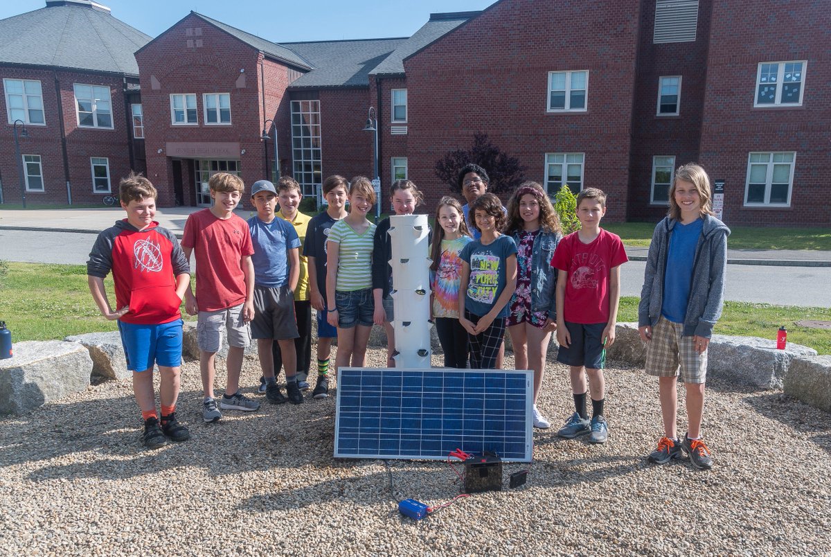 IpswichPublic's tweet image. “Change is Simple” partnered with Mrs. Christine Senechal and Mrs. Samantha Colby to create a Sustainable Communities program that is integrated into their existing science curriculum🌿🌱🌎 facebook.com/pg/Ipswich-Pub…