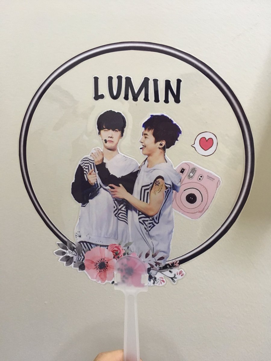 Luminfml_th's tweet photo. ✨พัด lumin + พวงกุญแจ
💰ราคา 55 บาท
📬ลทบ 30 / ems 50
สนใจทักมาเลยนะคะ 
#lumin #พัดใส #ตลาดนัดEXO https://t.co/1fUPg3bVgd