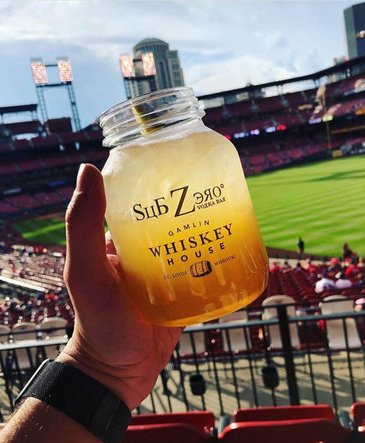 GamlinWH's tweet image. The Birds are back in town! Be sure to stop by our #GamlinWhiskeyHouse bar next to Gate 5 for one of our signature #whiskey cocktails if you're headed down to the stadium this weekend! #STLCards #GoCards 📷: @barrelandbrew