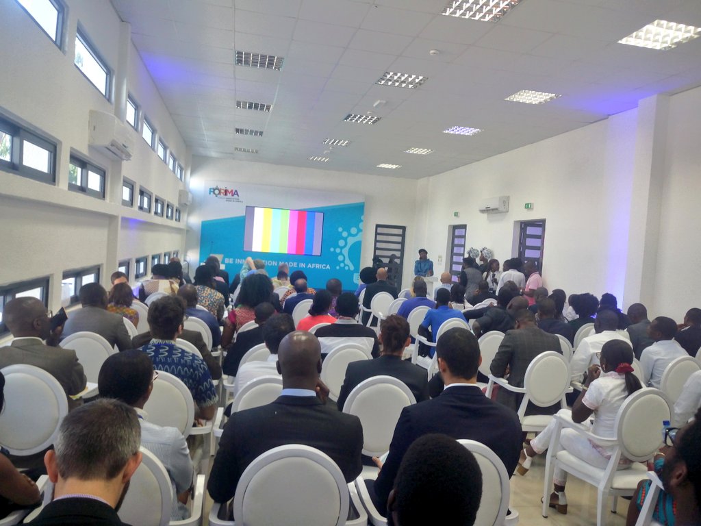 SemeCity's tweet image. À présent, nous assistons à la séance de pitch des projets du groupe 1 du #ChallengeFund. C&apos;est le projet &quot;Clean Beach&quot; qui ouvre le bal des présentations de 7 min/projet devant le jury. #Forima2018 #InnovationMadeInAfrica #SemeCity #Wasexo