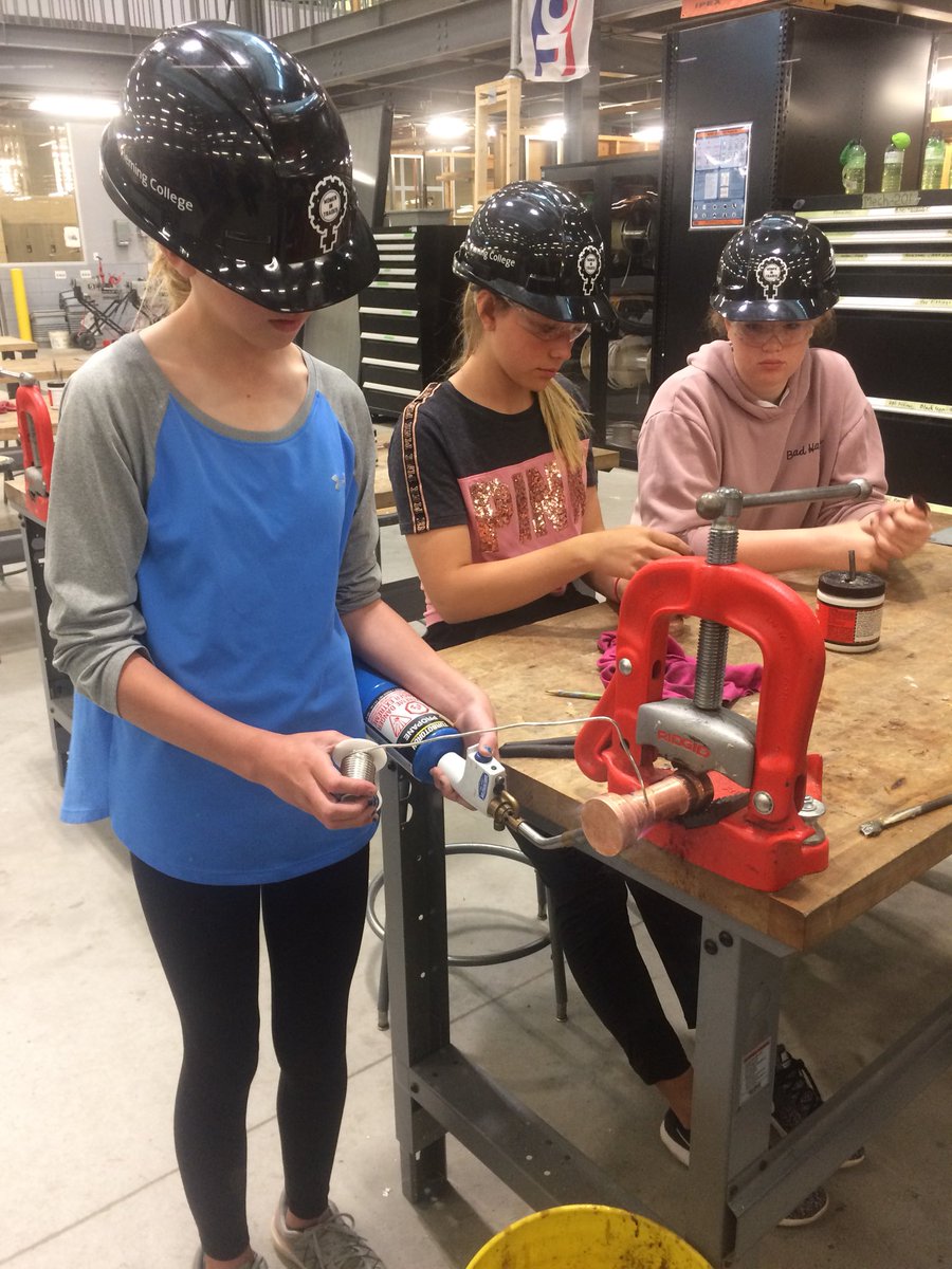 Margaret Murray tweet media