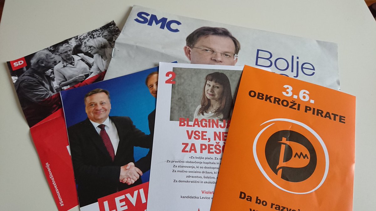 swiftwit's tweet image. Kaj je fora nalepke proti oglasom? Mačka je SDS cajtng že zgrizla, očitno je komunist... Also #zeleno