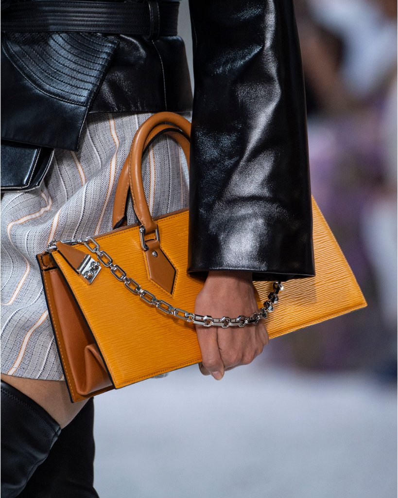 Louis Vuitton on X: #LVCruise 2019 by @TWNGhesquiere Handbags