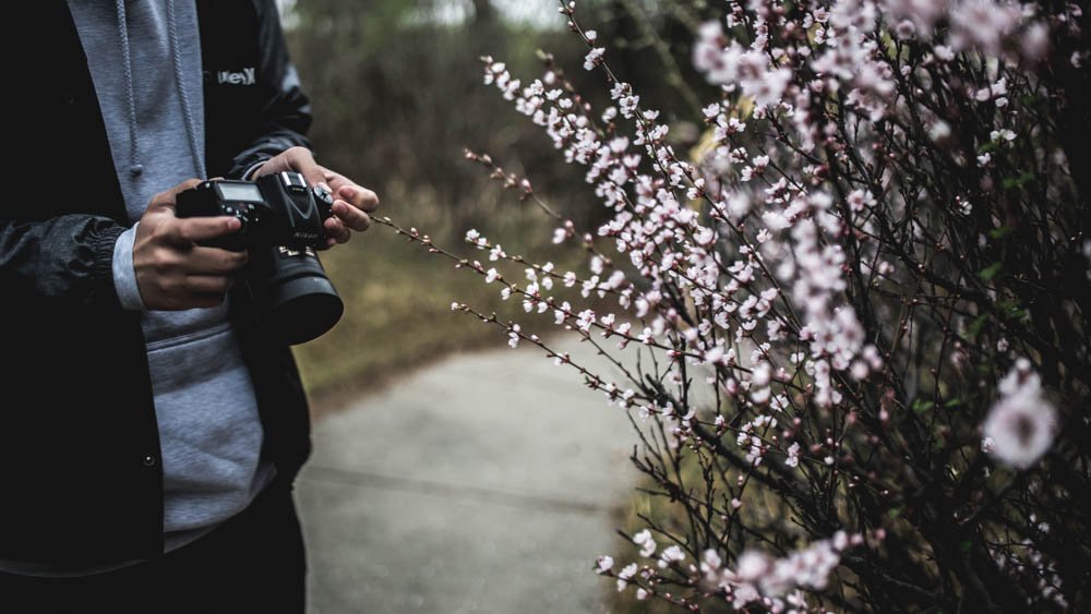 ComposeClick's tweet image. On ComposeClick: The 9 Best Nikon Lenses for Portraits bit.ly/2FLM9X9 #PhotographyGear #Nikon #Portraits