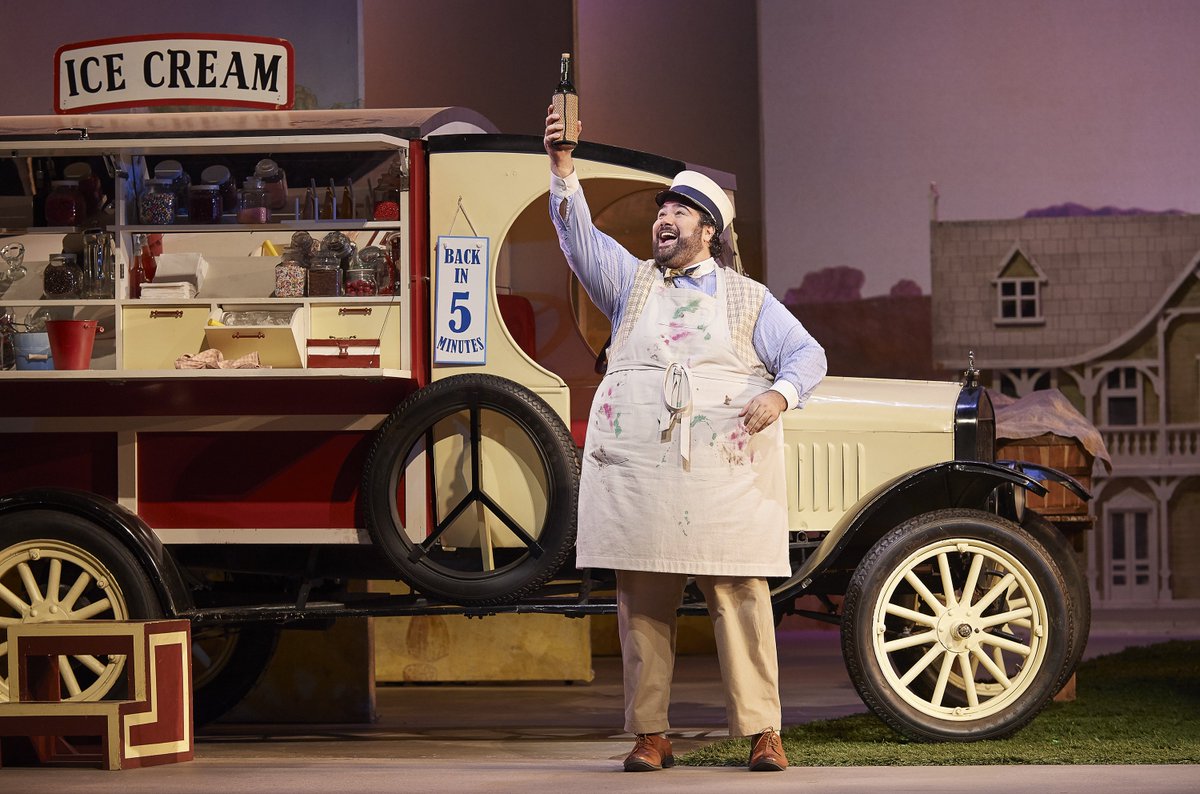 CanadianOpera's tweet photo. Andrew Haji (@andrewhaji); Outstanding Performance β Male nominee in the Opera Division for his performance in #COCElixir #2018Doras #DoraAwards #torontotheatre https://t.co/xKgDEEJt1O