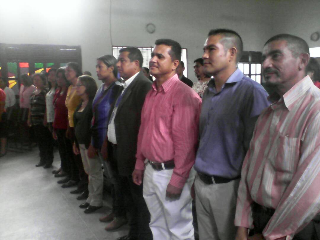 SupervMonagas's tweet photo. #HABLANLASDIRECTORASYDIRECTORES  Programa de formación debe partir de la escucha y registro de las experiencias significativas (aciertos, avances, nudos críticos, retrocesos) @MPPEDUCACION @NicolasMaduro  @eugeniapinero @MPPEFormacion  @SalaMonagas_ @IvisR_15 @SupervMonagas https://t.co/iX7KCtcfPE