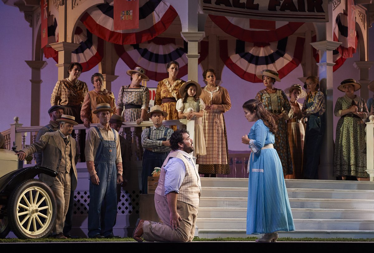 CanadianOpera's tweet photo. The late Martin Pakledinaz, Outstanding Costume Design in the Musical/Opera Division for #COCElixir #2018Doras #DoraAwards #torontotheatre https://t.co/QGc6UveT5w