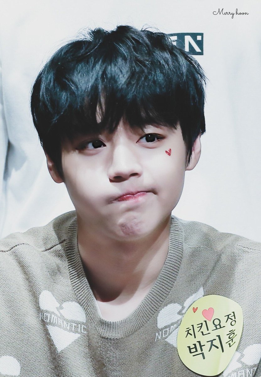 mellow529a's tweet photo. #박지훈 #이거박지훈
애기토끼💕🐰💕 https://t.co/gUSaa7hDwt