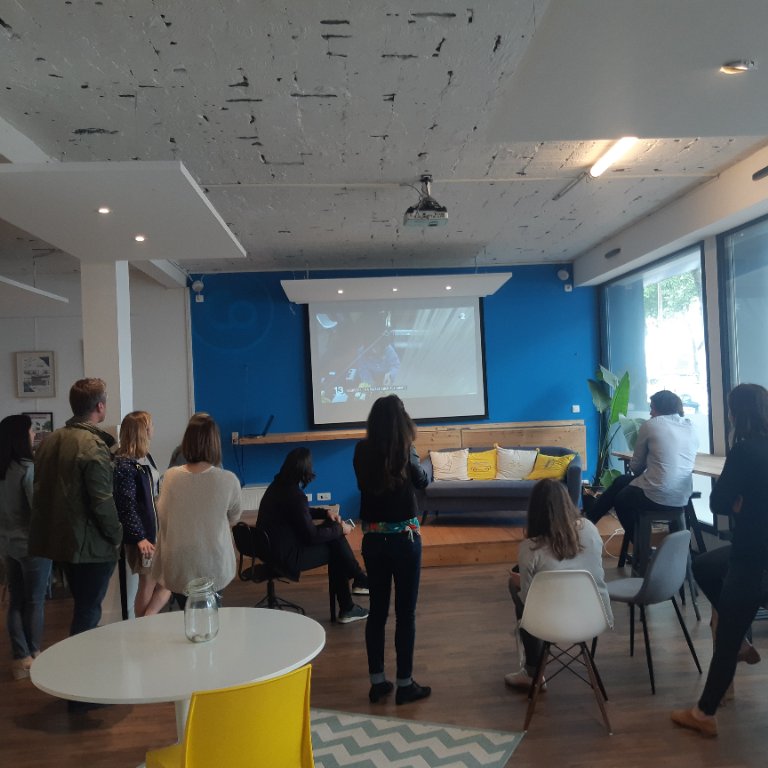 Ce midi Edouard était encore en cuisine avec le chef Jeremy Brun pendant le feuilleton <a href="/NegrescoHotel/">Hôtel Le Negresco</a> sur @France2tv !
Le replay ici (à partir de 30:20) : ow.ly/Vt6k50hv72i
<a href="/NabilaTabouri/">Nabila Tabouri</a> <a href="/Nat2Rink/">N. de Rincquesen</a> #MarieSophieLacarrau <a href="/labelepv/">Label EPV</a>