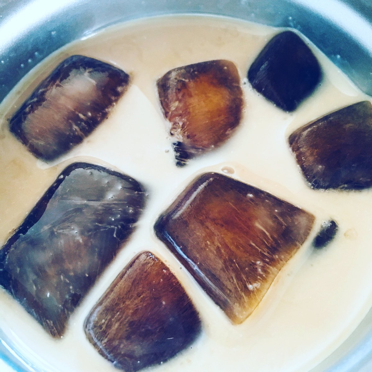 BroxtonCommons's tweet photo. Coffee ice cubes #woke https://t.co/pOJUySvC2q