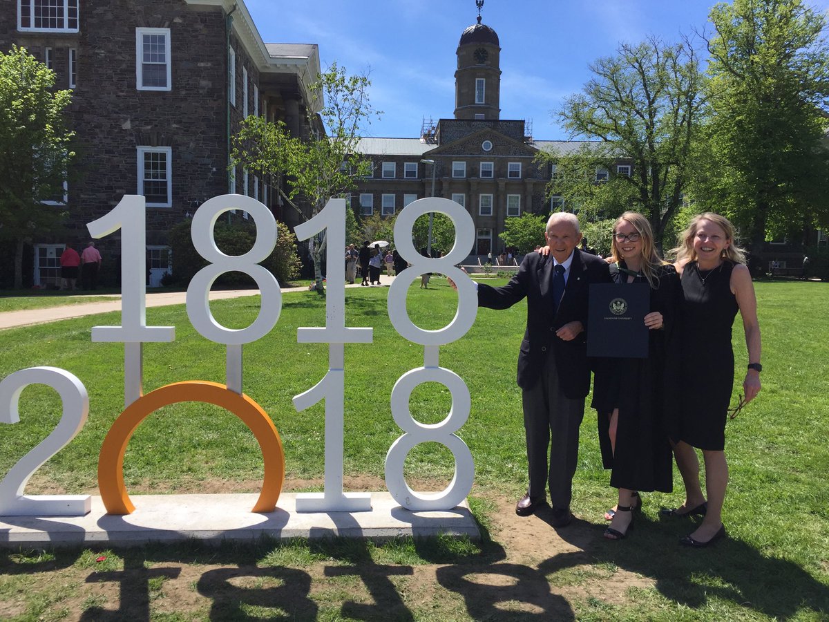 _LACampbell's tweet photo. What a special day! Three generations of #DalhousieU grads! #DalGrad @Dalnews @DalHealth @Dal_HAHP @WithersEllen @Dal_Alumni #Dal2018 https://t.co/MN3QkhHqnR