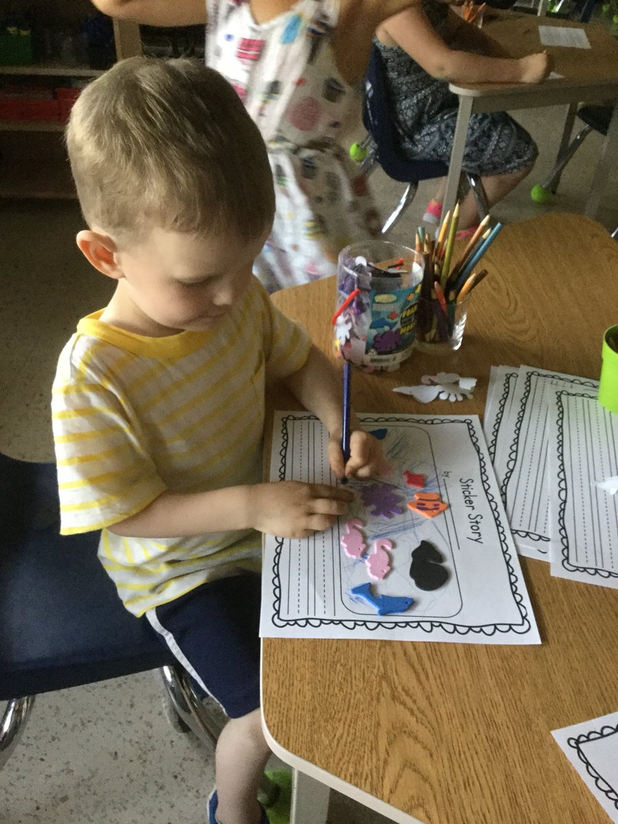 WPSKindersRoom4's tweet photo. Making a sticker story
Stretching out the sounds to write our words https://t.co/ig4D2dNjP3