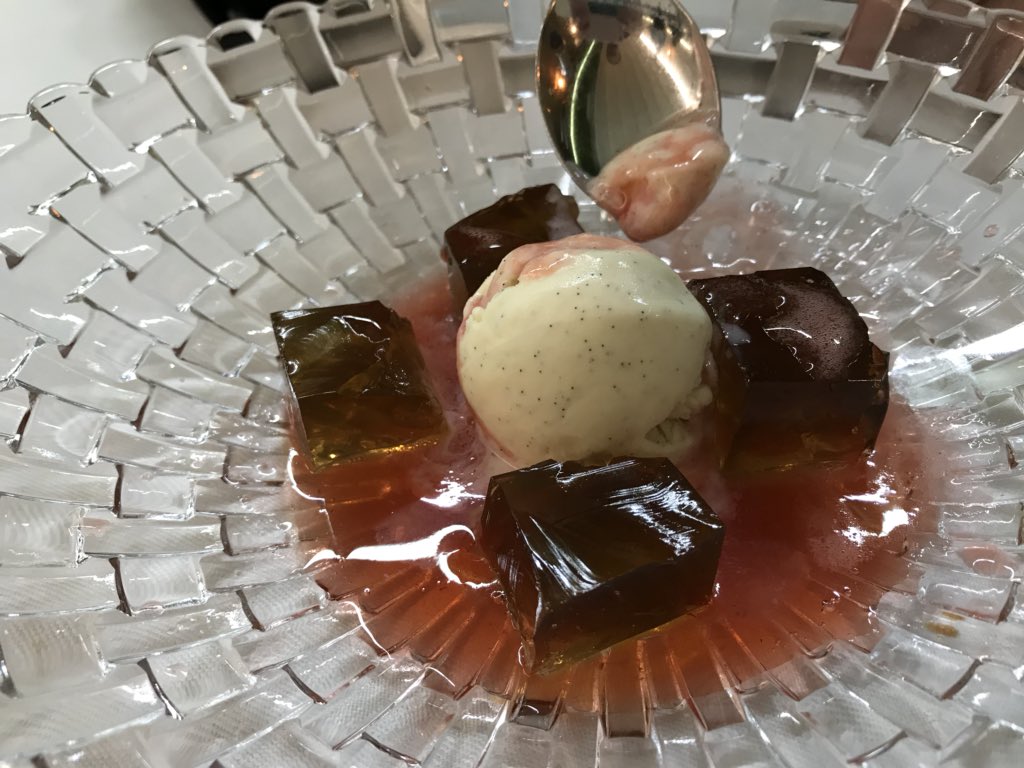 Platos que han elegido unos amigos que vienen al #VIIINTERNATIONALRUMCONFERENCE que finaliza hoy , en la #CasaDeCampo 👍👏🏻😜