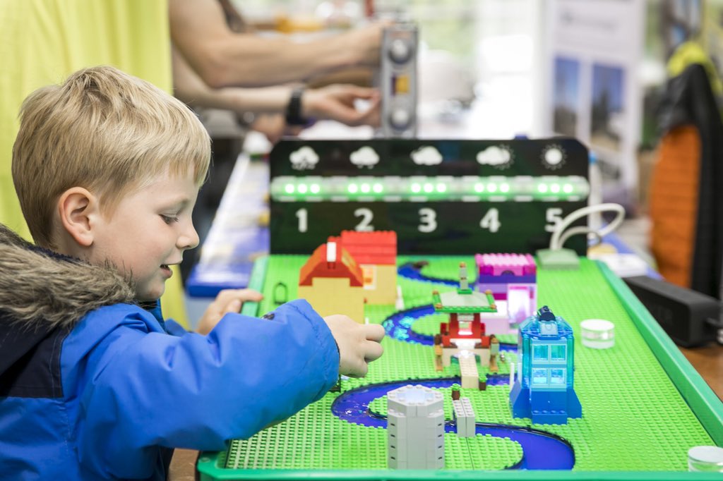 ICE_SEEngland's tweet photo. Helping to fight the flood. Very appropriate with the recent weather #Engineeringfest @Diggerland_UK Kent @ICE_engineers @Engenius_ICE https://t.co/M7883j6Kt6
