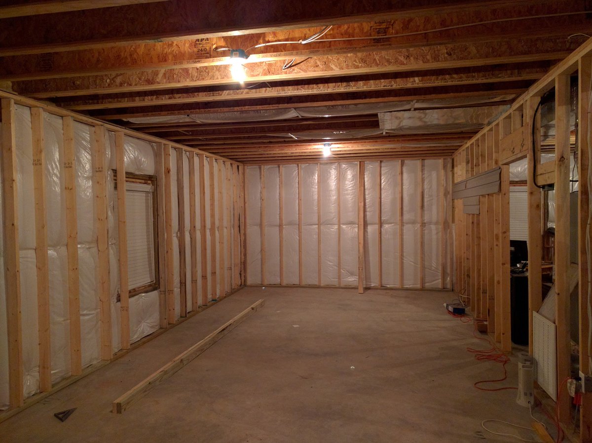SkilorL's tweet photo. Start of my theater room...
@Majestechs , @BenQAmerica
#HT2550, #4kor4k https://t.co/gJyyRGlAzo