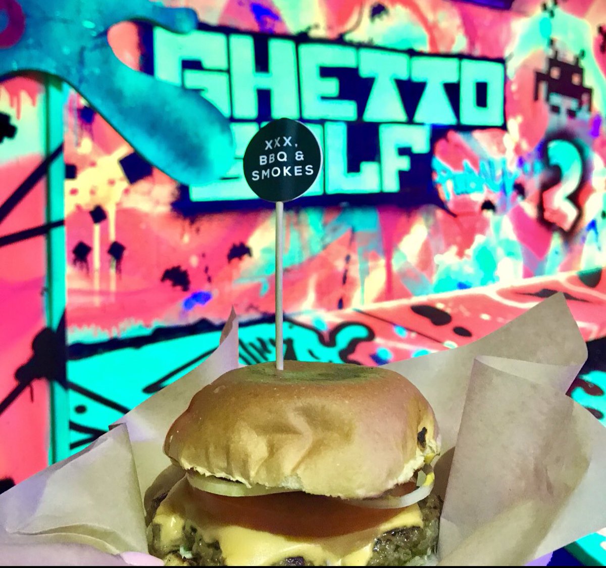 slimsbbqexpress's tweet photo. All about the burgers! Veggie and beef 🙌🍔 https://t.co/AFooAyD1ay