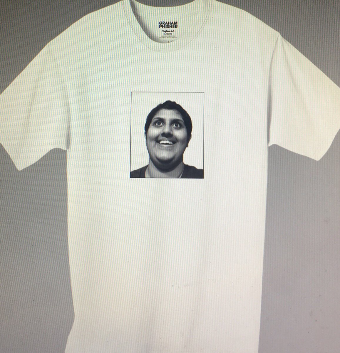 brokenweaboo's tweet photo. When you’re bored and you make t-shirts out of your face cause why the hell not #tired #bored #graduatedlife https://t.co/fJKKRmheeE