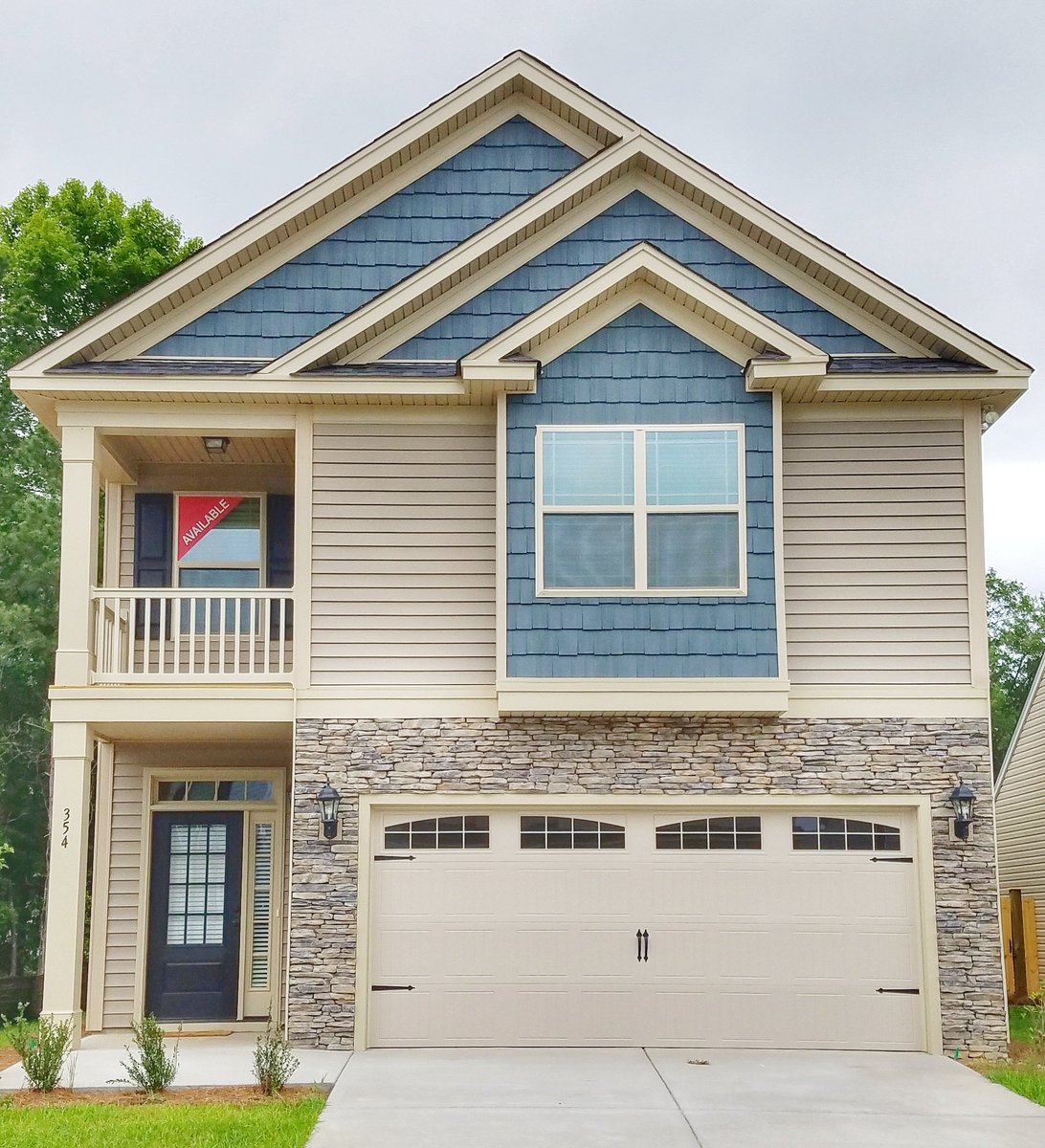 ABSALESHOMES's tweet photo. Brand New &amp; Move In Ready in Blythewood Crossing!!! 
$3K AGENT BONUS thru today!
$4K Closing Costs to buyer w our preferred Lender &amp; Attorney!
🏡💲💵💲💵🏡
The Bayfield/ Just $213,990
4Bed/2.5Ba/2148SF
Private porch off the Master
3cm Granite
Hardwood down &amp; stairs
Covered Patio https://t.co/q778DFR9iN